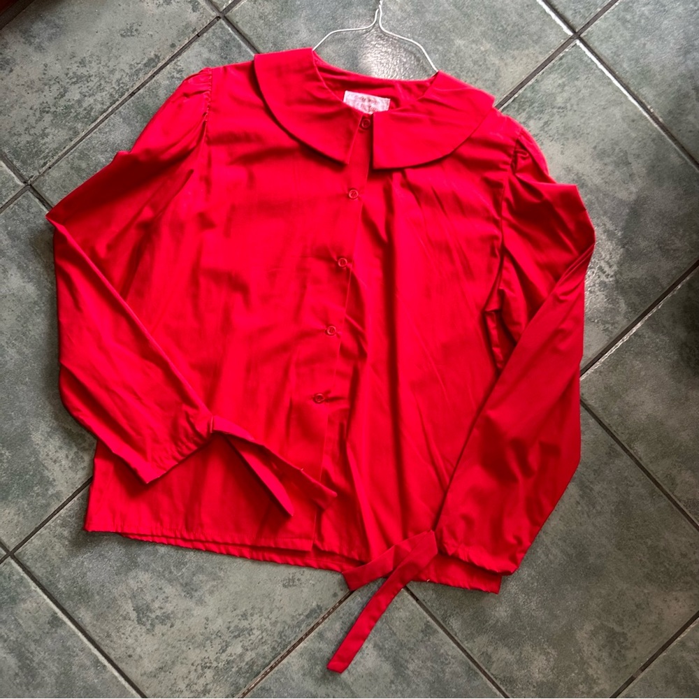 VTG 80s Retro Bright Red Button Front Blouse NWT 
Good condition